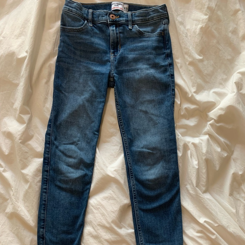 Girls Abercrombie kids skinny jeans size 9/10